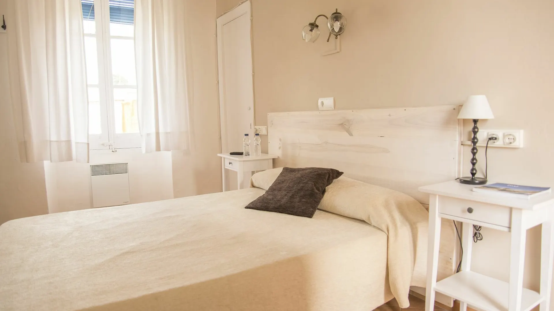 Hostal L'Estrella Palafrugell 0*,