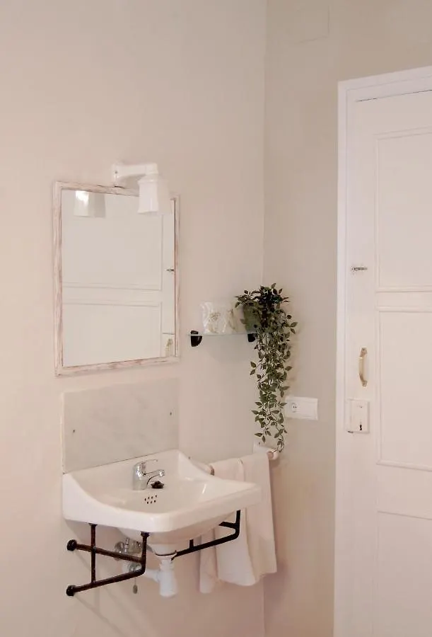 Hostal L'Estrella Palafrugell Guest house