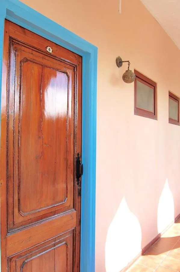 Hostal L'Estrella Palafrugell Guest house