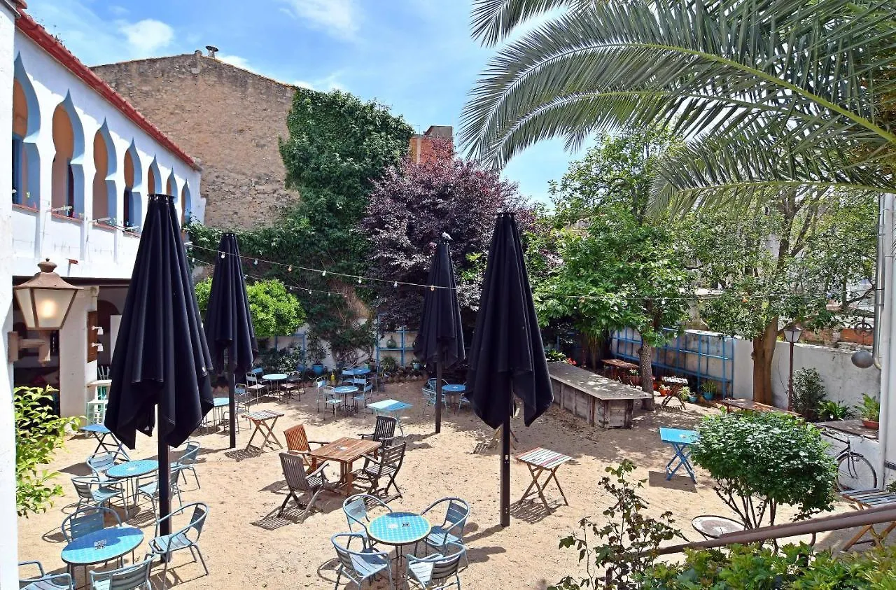 Guest house Hostal L'Estrella Palafrugell Spain