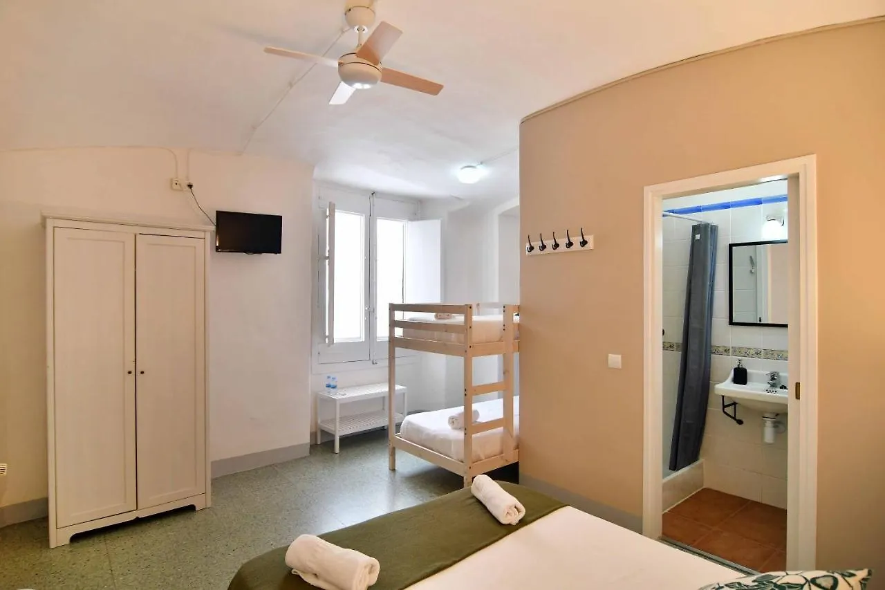 Hostal L'Estrella Palafrugell Guest house